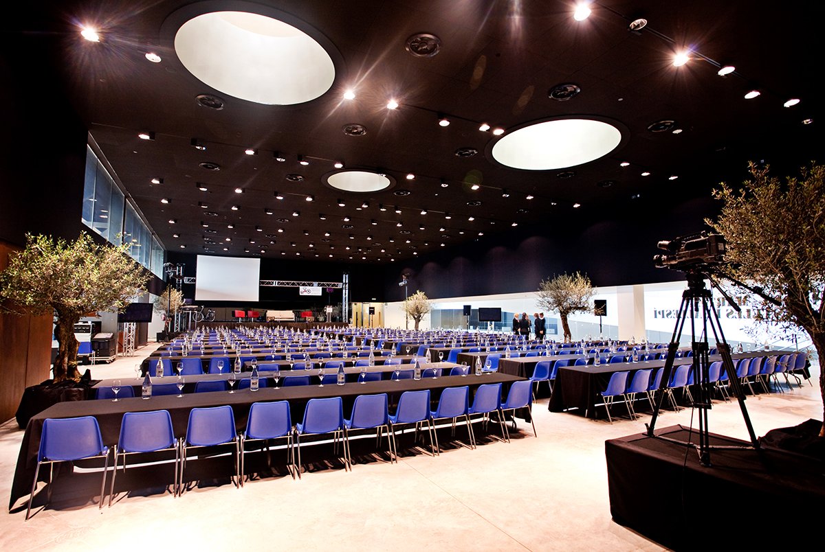 Sala Multifuncional Martina Castells i Ballespí — La Llotja de Lleida